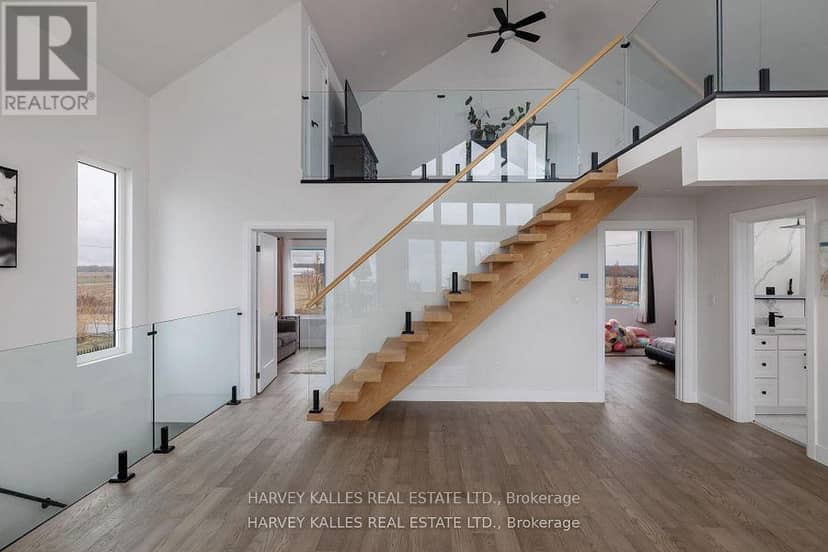 3184 Lakeshore Road — photo 17 of 30