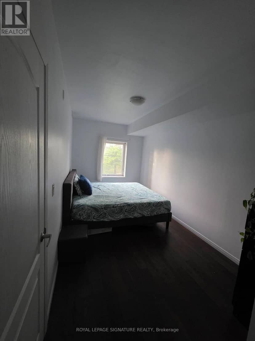 102 - 910 Wentworth Street — photo 17 of 26