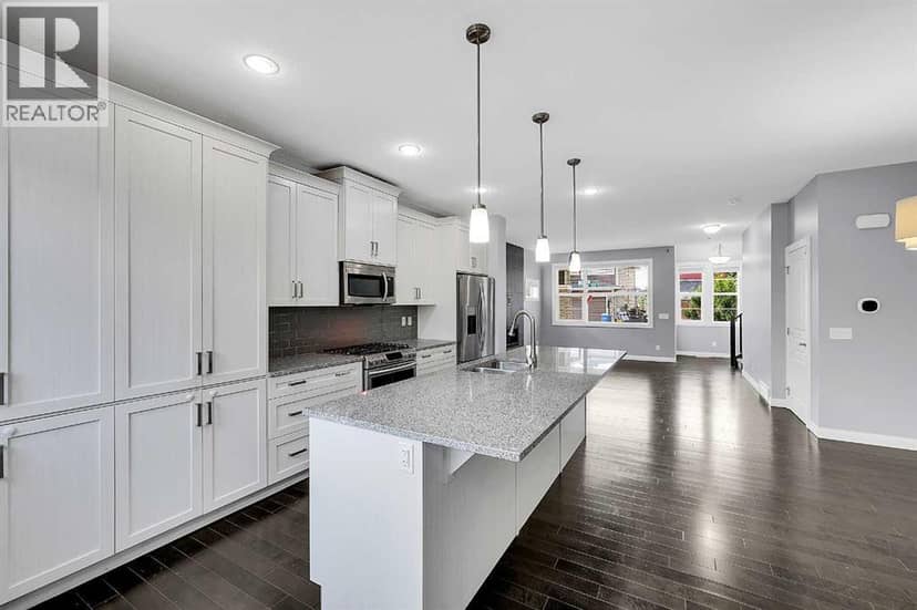 95 Redstone Park NE — photo 15 of 40