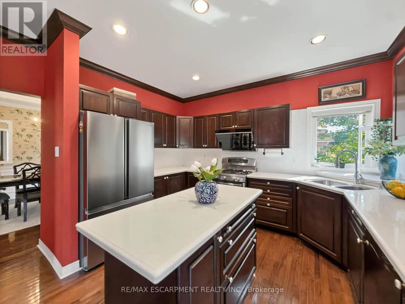 74 Davidson Boulevard — photo 15 of 40