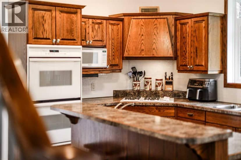 1830 York Creek Close, Blairmore, photo 8