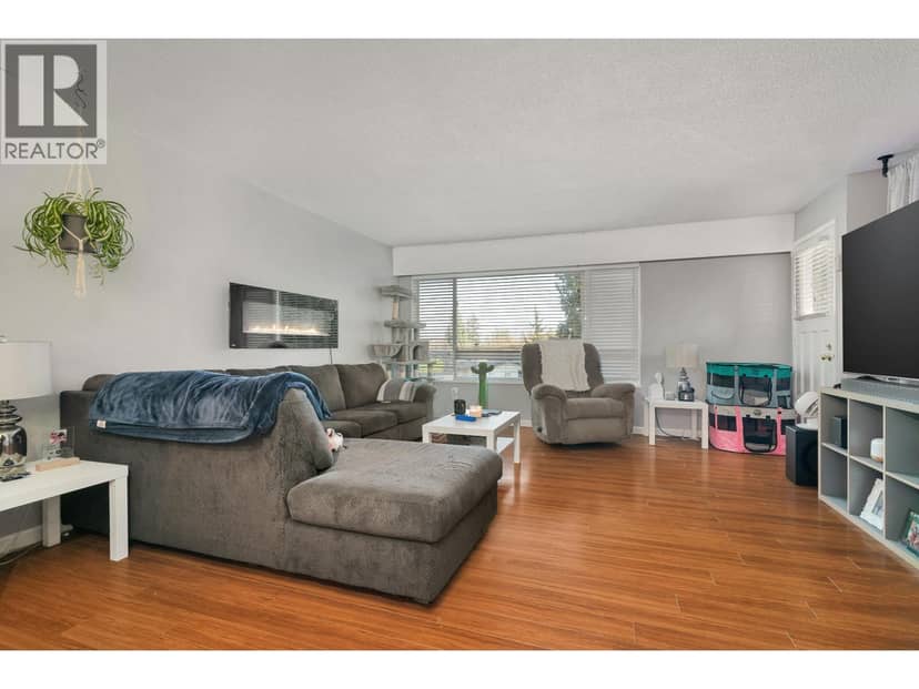 1522-1524 PITT RIVER ROAD, Port Coquitlam, photo 3