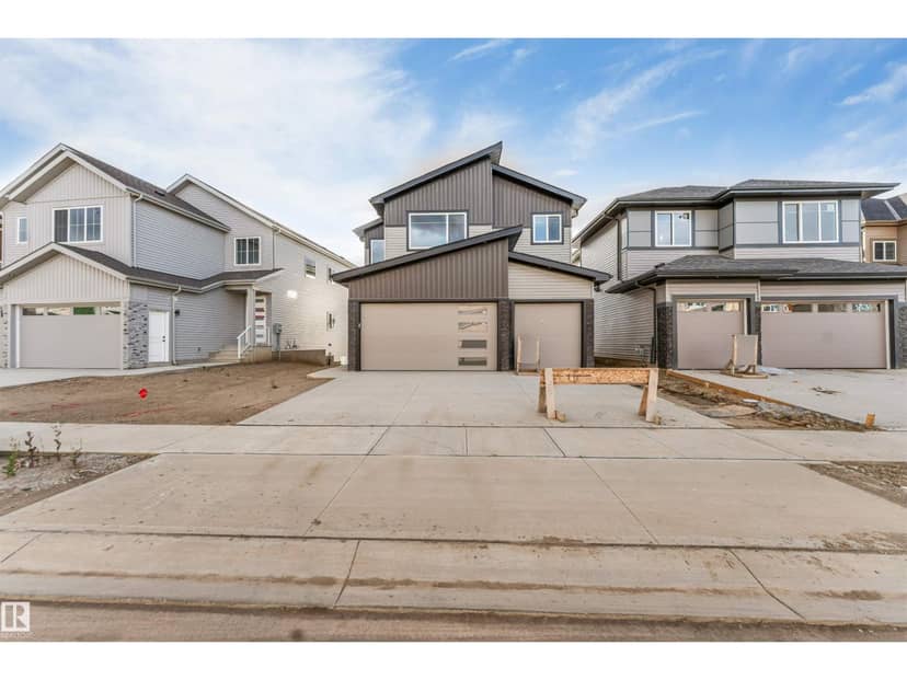 231 Crystal Creek DR, Leduc, photo 2