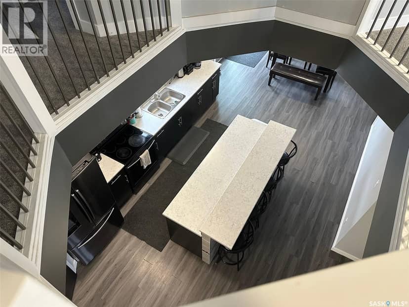 701 Bay STREET — photo 14 of 40