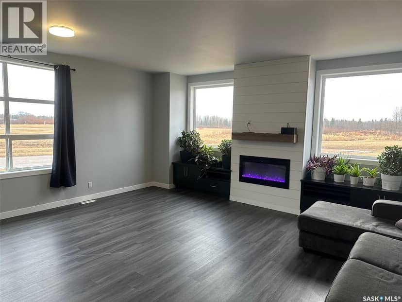 701 Bay STREET — photo 9 of 40
