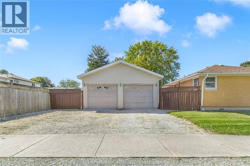 410 MCNAUGHTON AVENUE East — photo 31 of 40