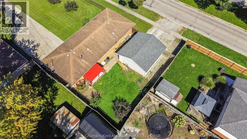 410 MCNAUGHTON AVENUE East — photo 39 of 40