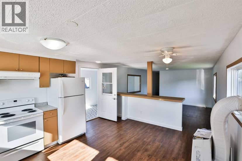 82, 5301 2 Street, Coalhurst, photo 5