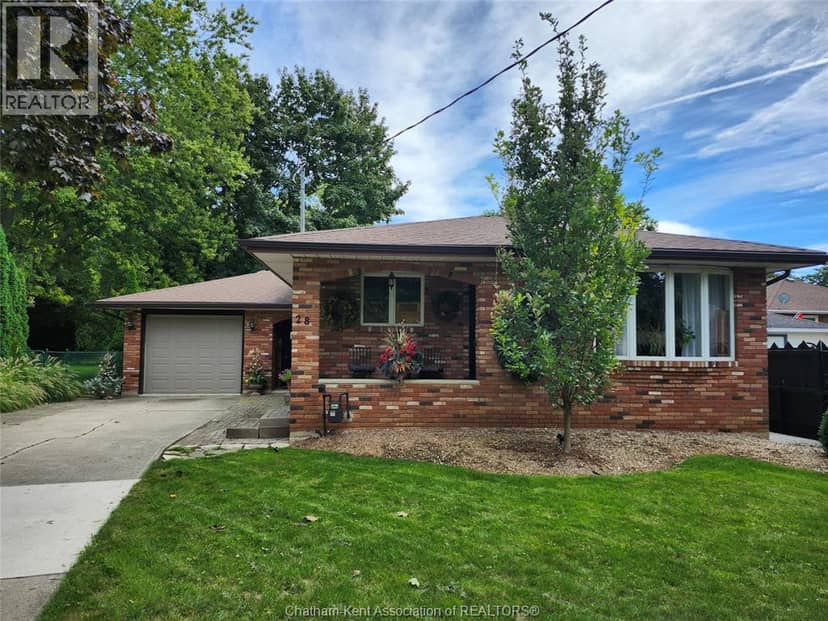 28 Jackson DRIVE — photo 1 of 28