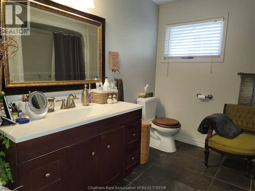 28 Jackson DRIVE — photo 18 of 28
