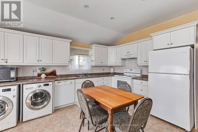 511 Oxbow Park Drive — photo 10 of 40
