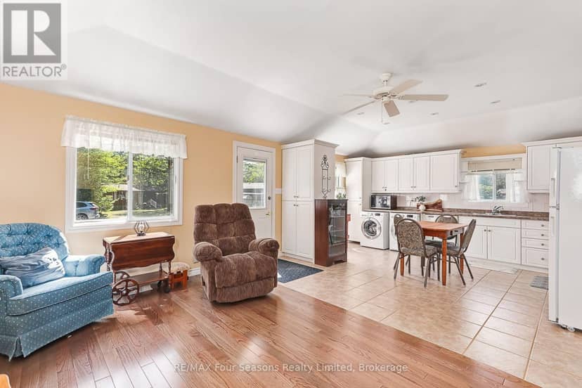 511 Oxbow Park Drive — photo 14 of 40