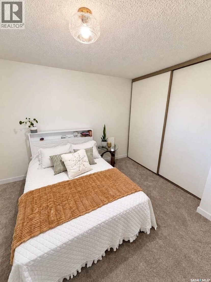 134 310 Stillwater DRIVE — photo 12 of 25