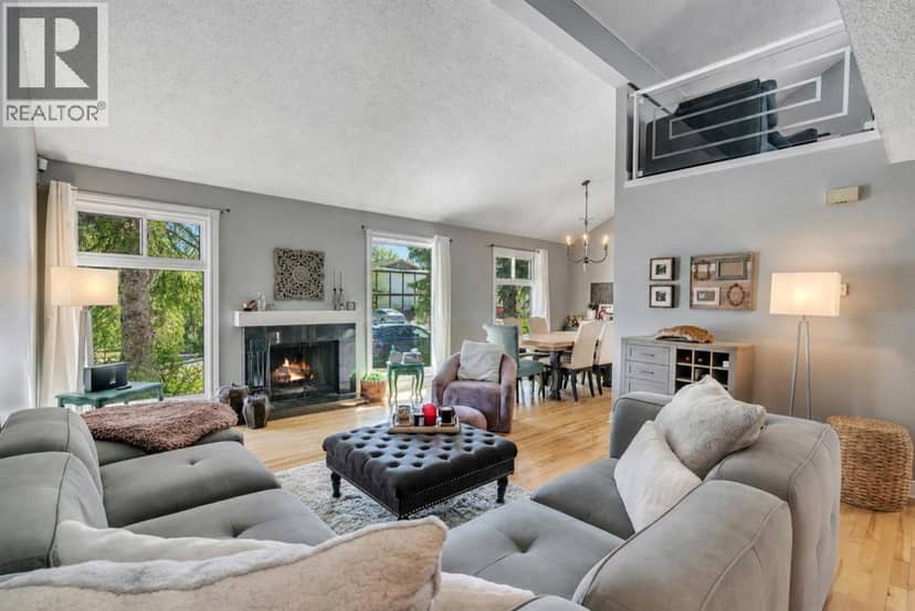 12 Oakvale Place SW, Calgary, photo 2
