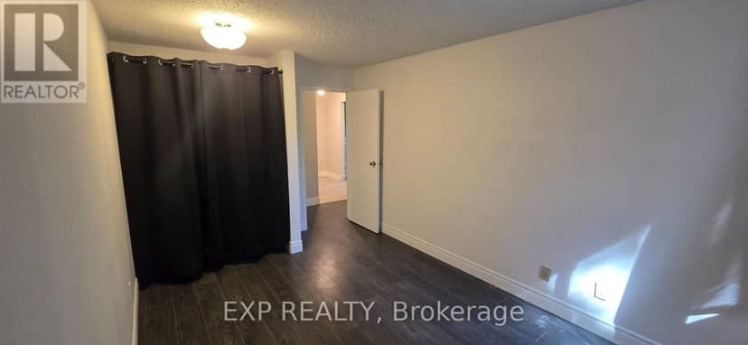 220 - 725 Deveron Crescent — photo 11 of 15