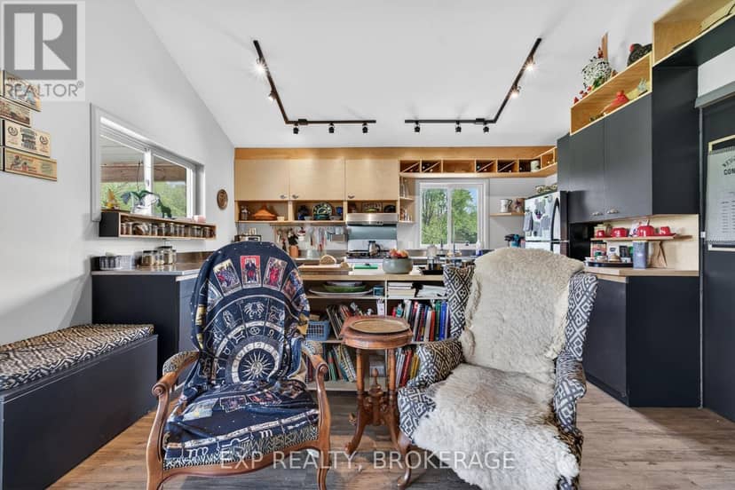 936 Sheffield Lane — photo 8 of 40