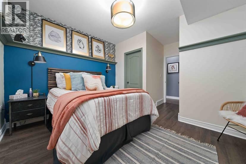 110 Redcliff Way SW — photo 31 of 40