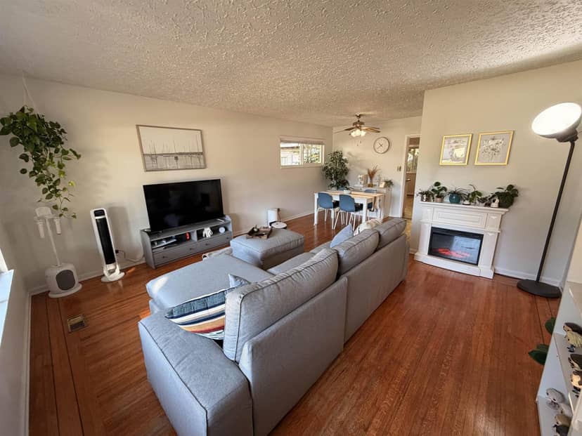 13063 103A AVENUE, Surrey, photo 6