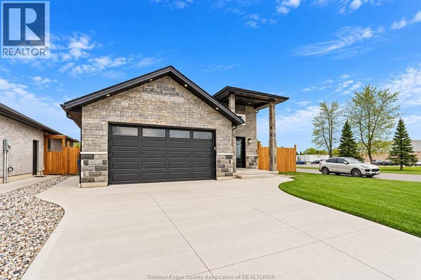 199 Thomas Avenue, Wallaceburg, photo 3