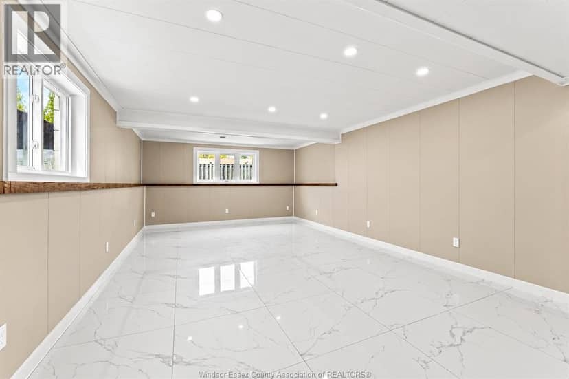 199 Thomas Avenue — photo 19 of 30