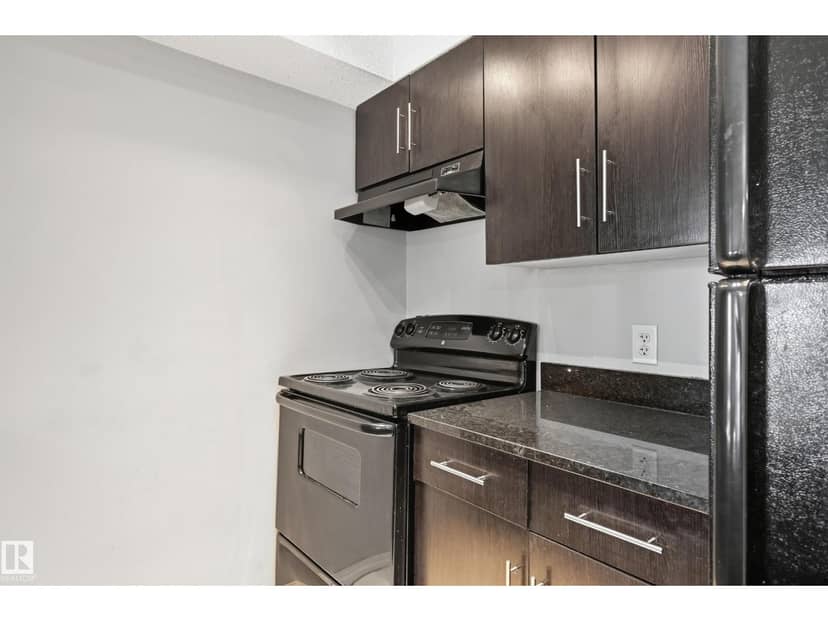 #215 11804 22 AV SW — photo 9 of 29