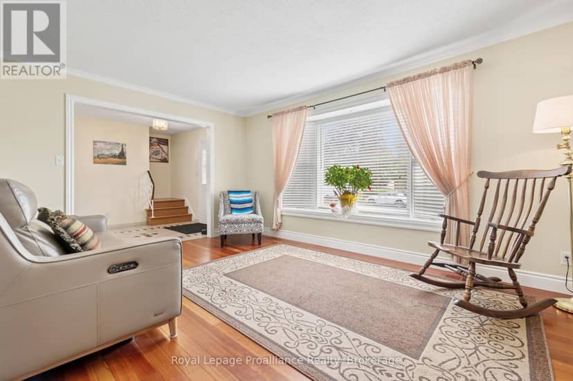 28 Shoniker Avenue — photo 15 of 40