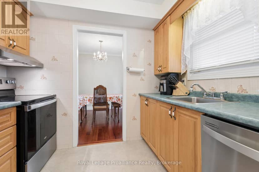 28 Shoniker Avenue — photo 19 of 40