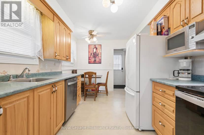 28 Shoniker Avenue — photo 22 of 40