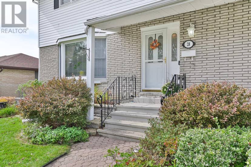 28 Shoniker Avenue — photo 9 of 40