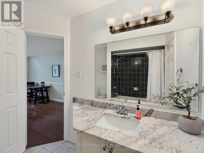 74 Davidson Boulevard — photo 24 of 40