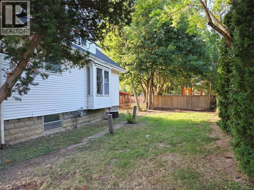 24 Stanley Avenue — photo 3 of 9