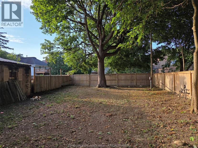 24 Stanley Avenue — photo 4 of 9