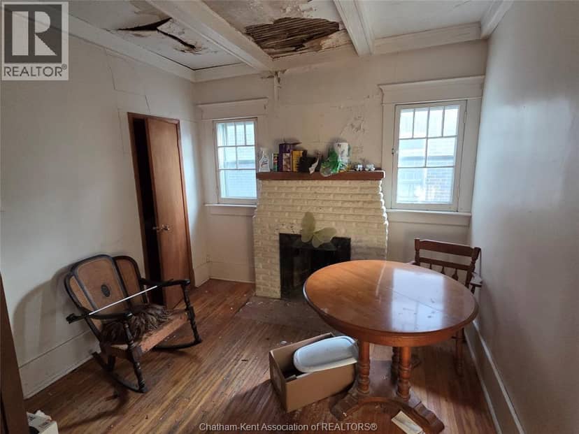 24 Stanley Avenue — photo 7 of 9