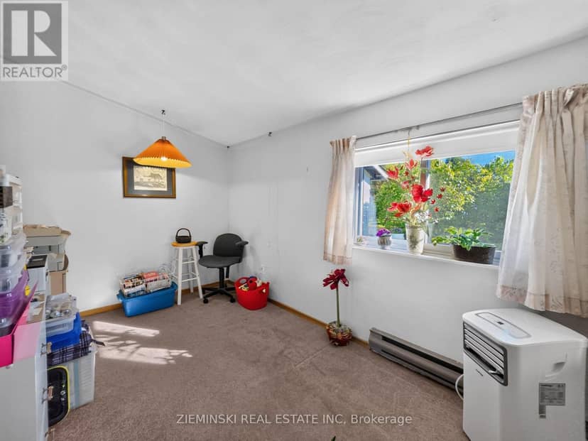 484 Eighth Avenue — photo 21 of 37