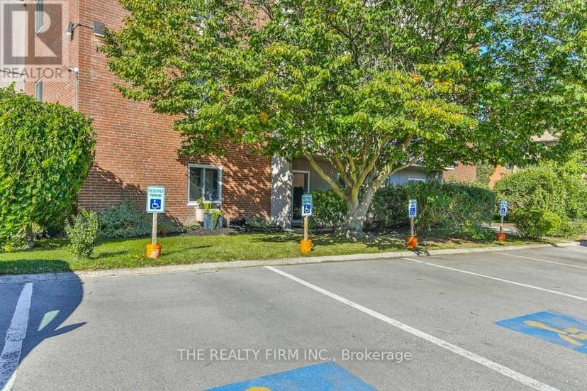 102 - 1106 Jalna Boulevard — photo 38 of 40