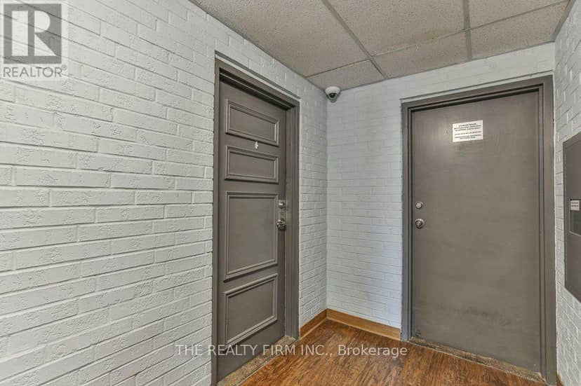 102 - 1106 Jalna Boulevard, London South, photo 8