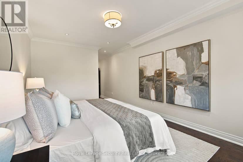 16 - 645 Davenport Road — photo 39 of 40