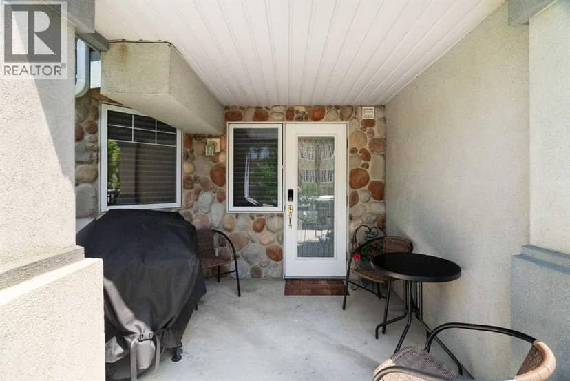 103, 2422 Erlton Street SW — photo 15 of 40