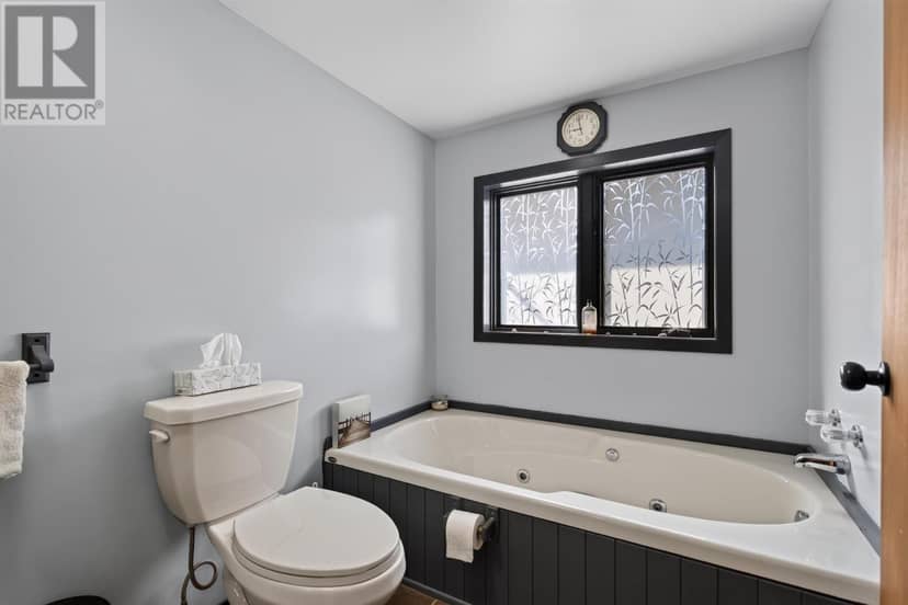 1 Eagle DR — photo 28 of 40
