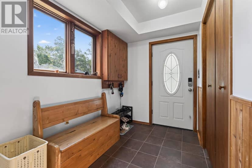 1 Eagle DR — photo 18 of 40