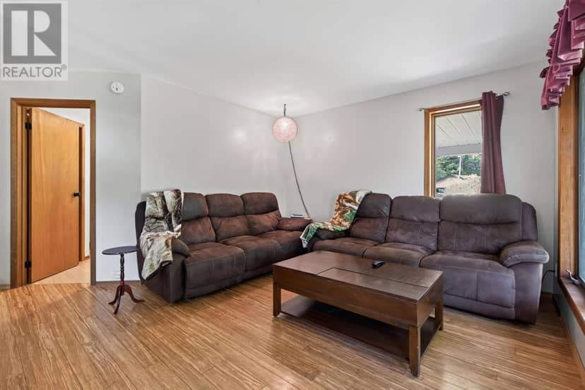1 Eagle DR — photo 26 of 40