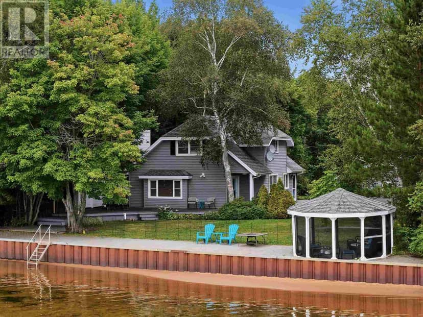 333 Sunnyside Beach RD, Sault Ste. Marie