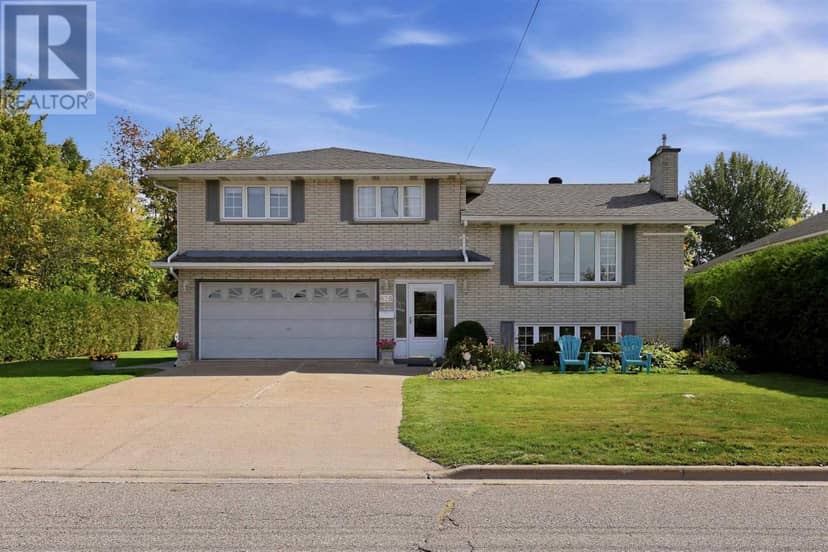 628 Wilson ST — photo 1 of 40
