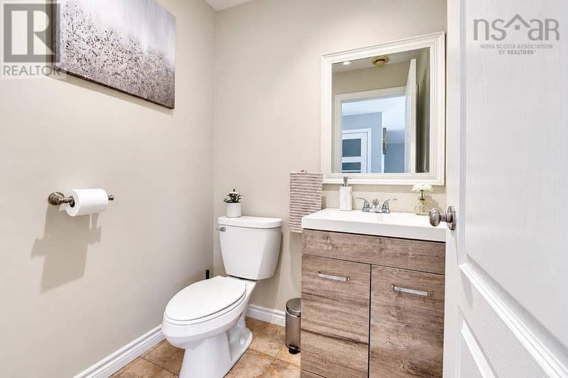 60 Tamara Drive — photo 18 of 40