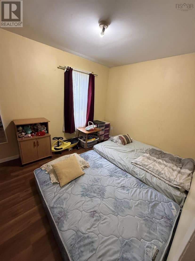 100-102 Henry Street Street — photo 18 of 22
