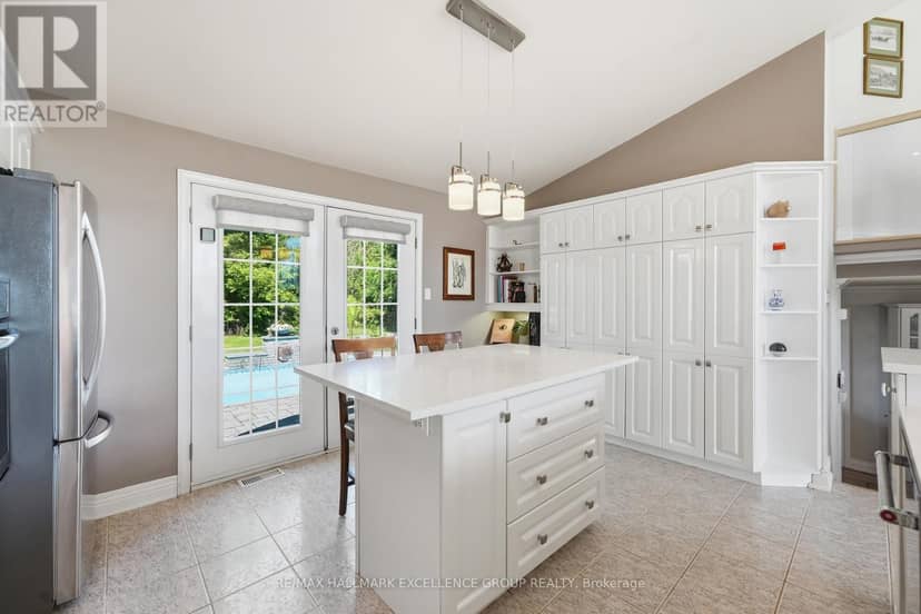 480 Du Ruisseau Street — photo 14 of 40