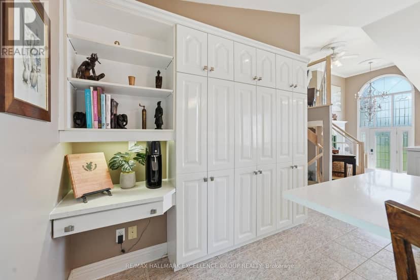 480 Du Ruisseau Street — photo 15 of 40