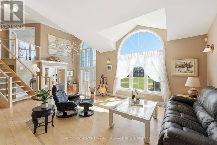480 Du Ruisseau Street — photo 6 of 40