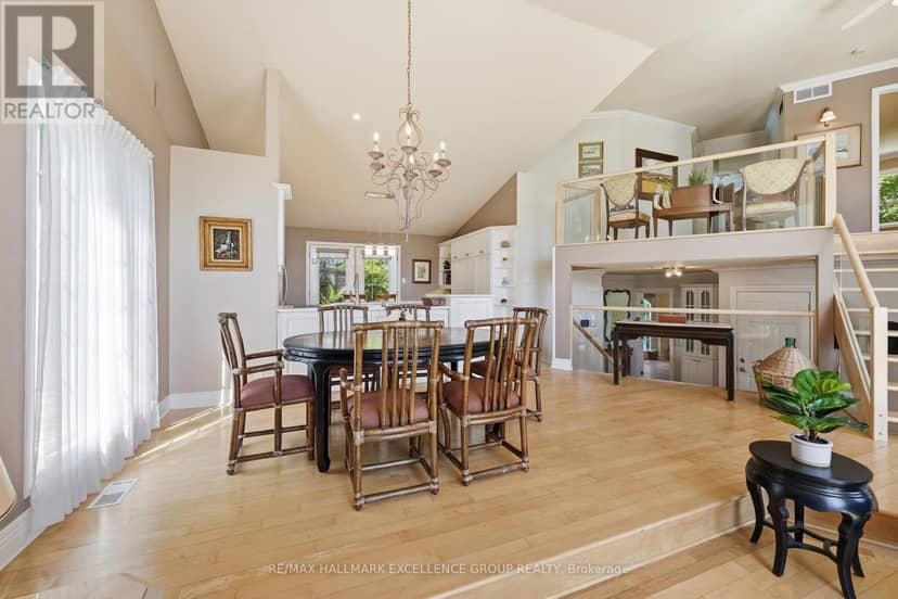 480 Du Ruisseau Street — photo 9 of 40