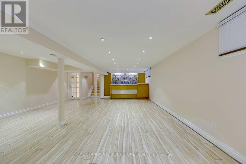 181 Clark Avenue — photo 36 of 40